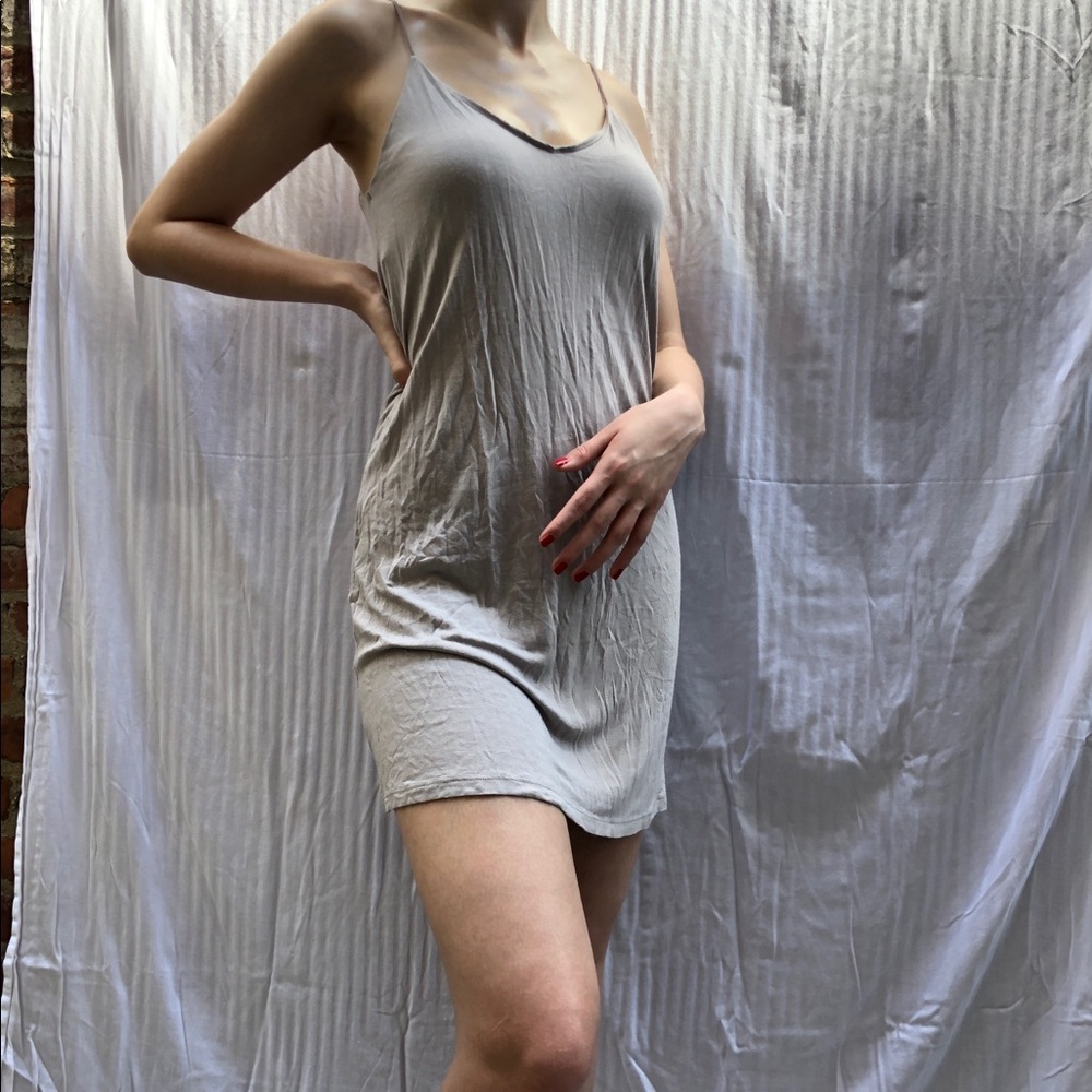 Light gray cotton mini-midi dress 👗